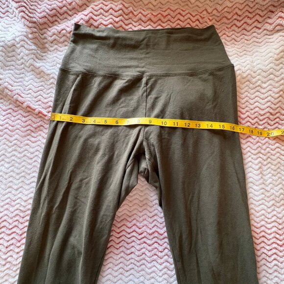 Offline by Aerie OG High Rise Green Legging - Size Large Petite Short - Picture 4 of 7